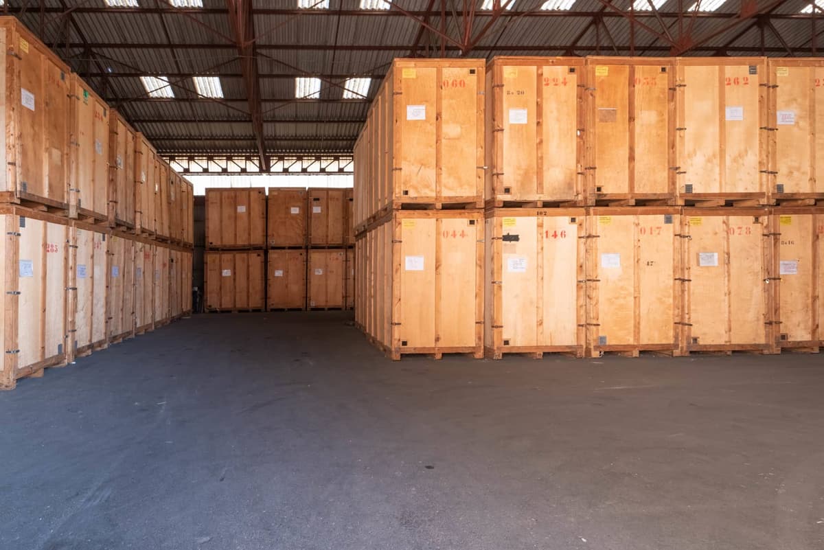 self-storage facility LADREYT Valence